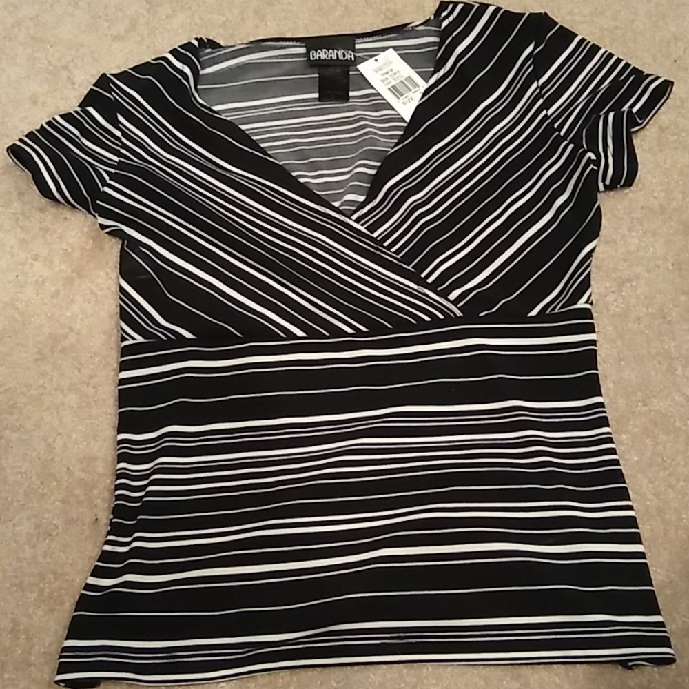 Baranda black white short sleeve Stretch V neck top, Wrap Stripes size S, Nwt